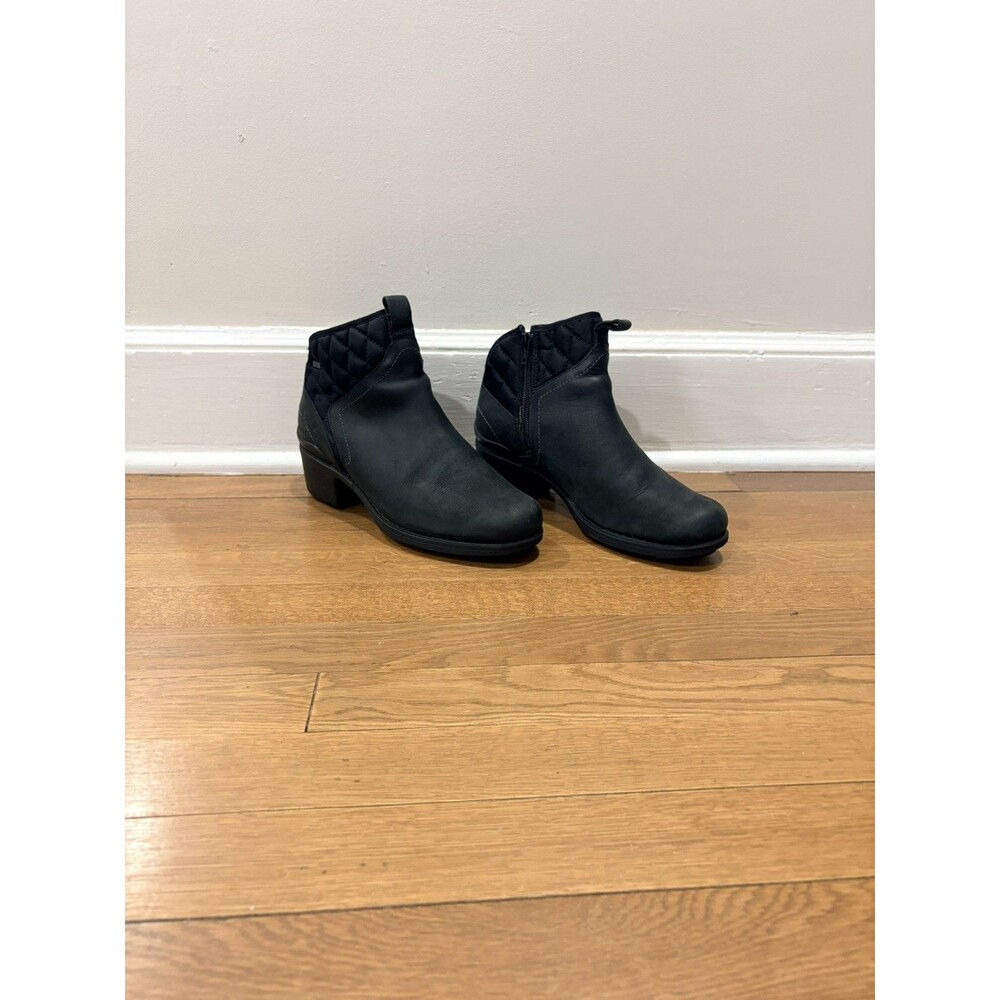 Merrell Chateau Black Ankle Boots Heeled Leather Quilted Nylon Womens Size 9.5
